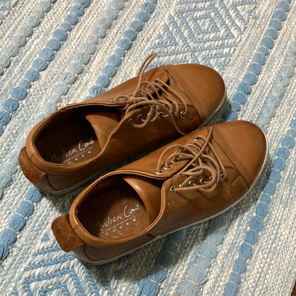 Andrea Conti brown leather sneaker